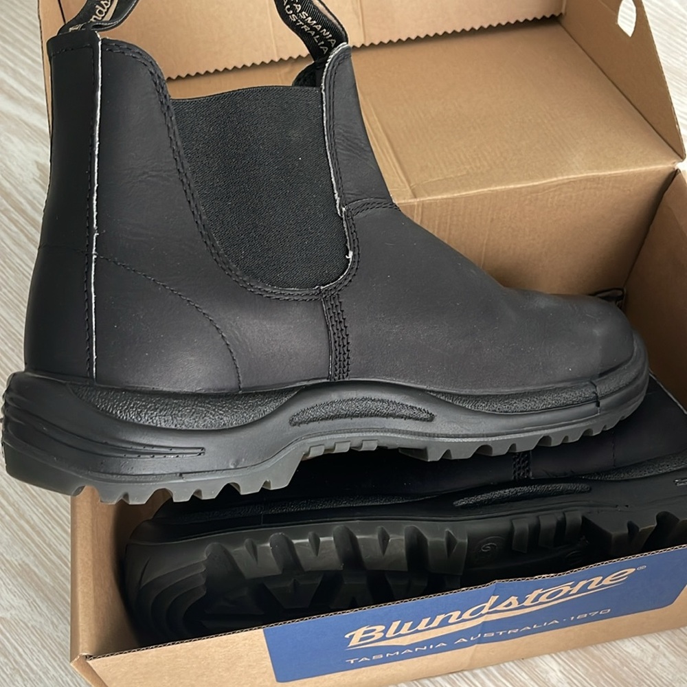 New Blundstone Mens Black Premium Leather Work All-Terrain Boots Chelsea size 11 - Picture 5 of 9
